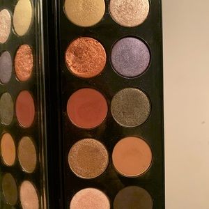 Pat McGrath VI Mothership Eyeshadow Palette